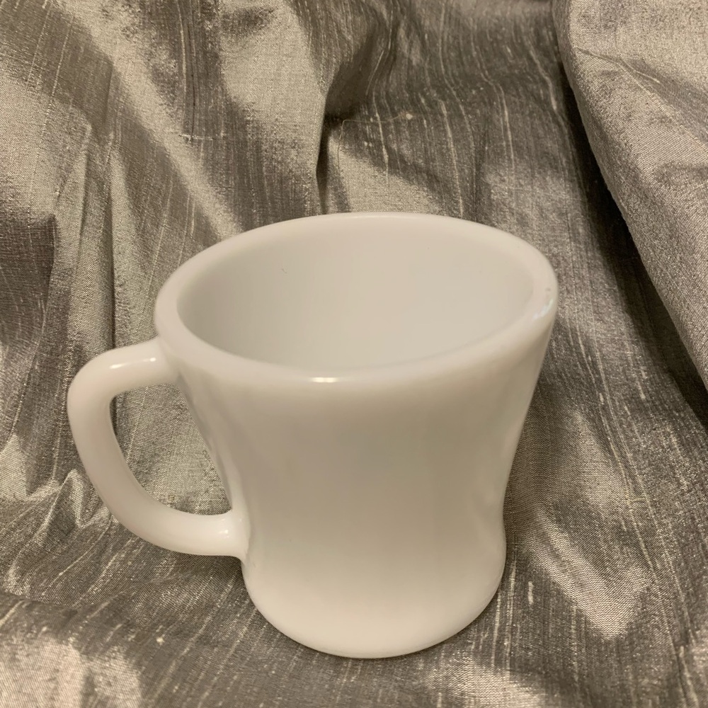 Federal Milk Glass Mug White Vintage Coffee Cup Coffee Mug Heat Proof D handle